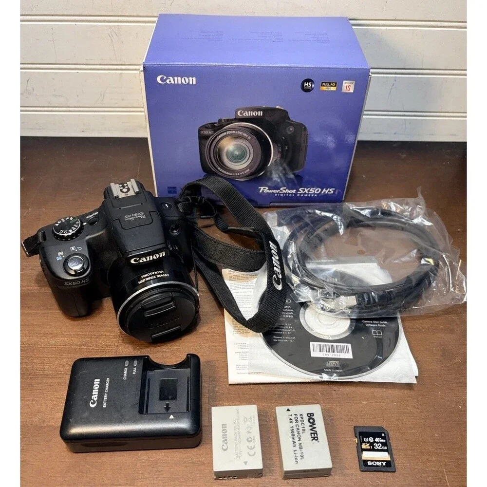 Canon PowerShot SX50 HS 12.1MP 50x Optical Zoom Digital Camera Bundle In Box